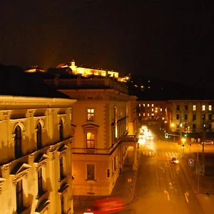 Отель Slavia