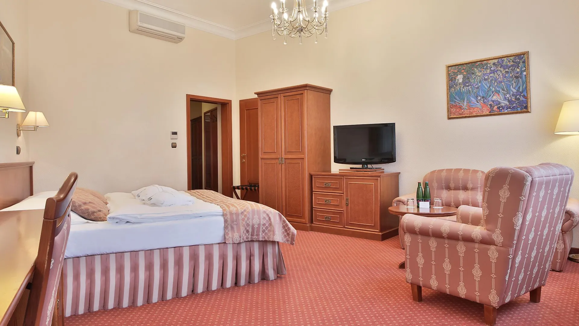 Olympia Wellness Hotel Karlovy Vary