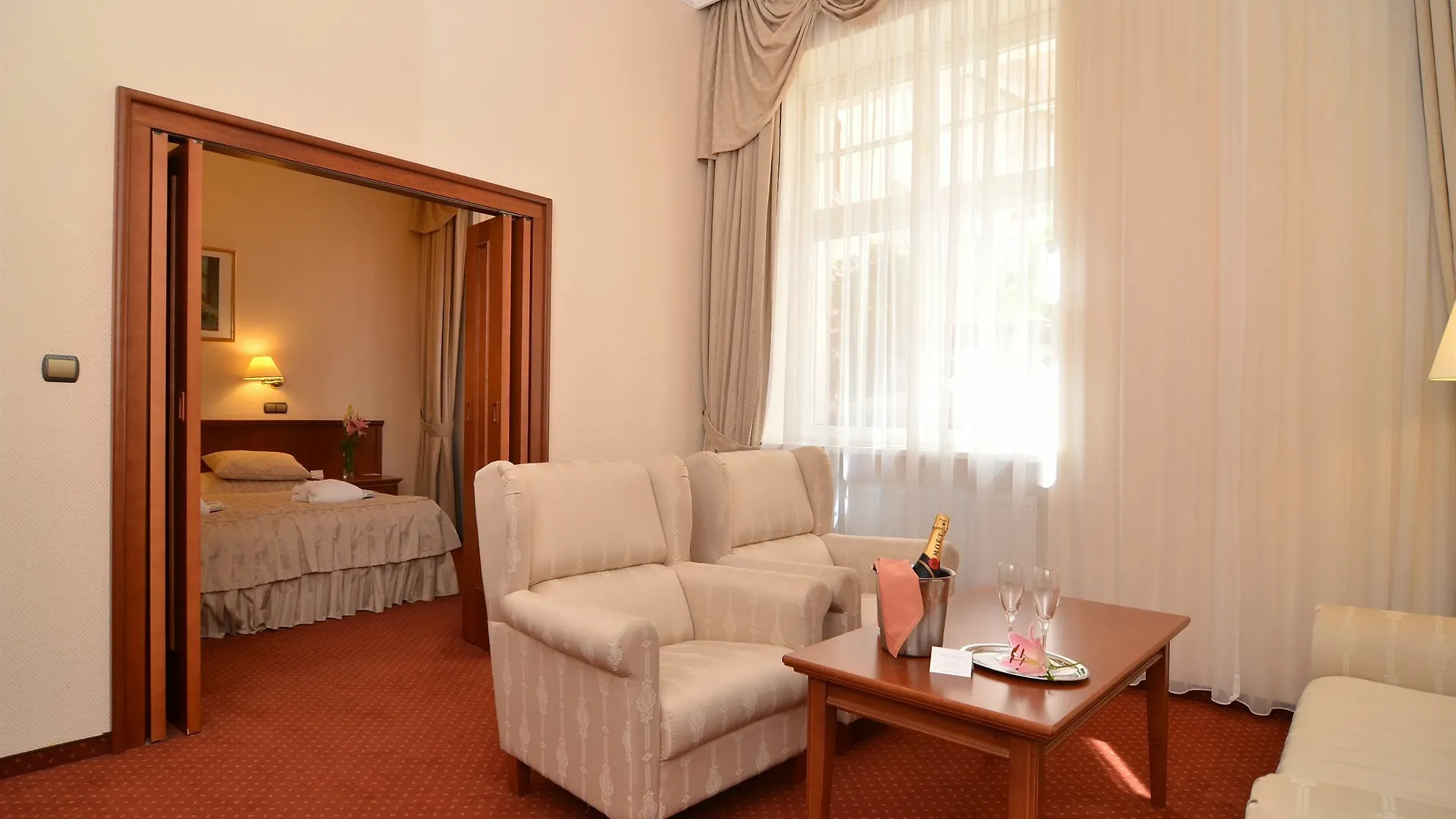 Olympia Wellness Hotel Karlovy Vary 4*,